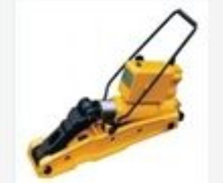 點擊查看詳細信息<br>標(biāo)題：YQB-245型液壓起拔道機 閱讀次數(shù)：1677